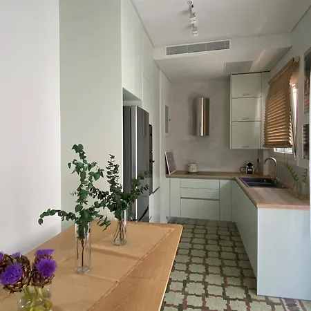 Kazarnehouse *