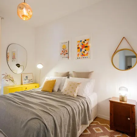 Apartment Kazarnehouse