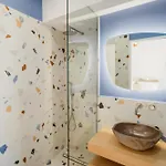 Kazarnehouse