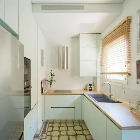 Apartament Kazarnehouse